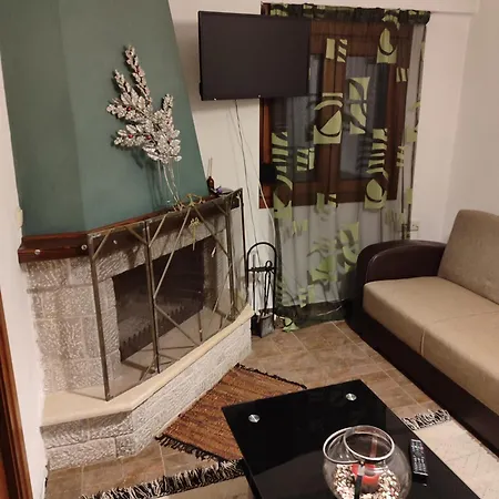 Thodoris Apartment's شقة Eptálofos