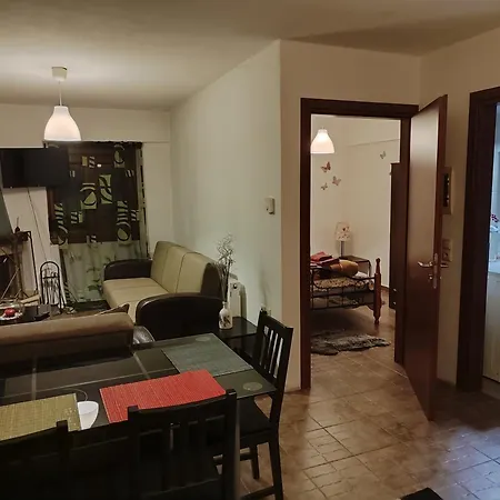 شقة Thodoris Apartment's *