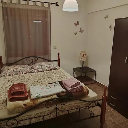 Thodoris Apartment's *